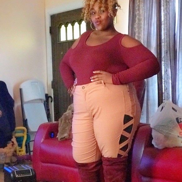 Pants - Picture 2 of 4